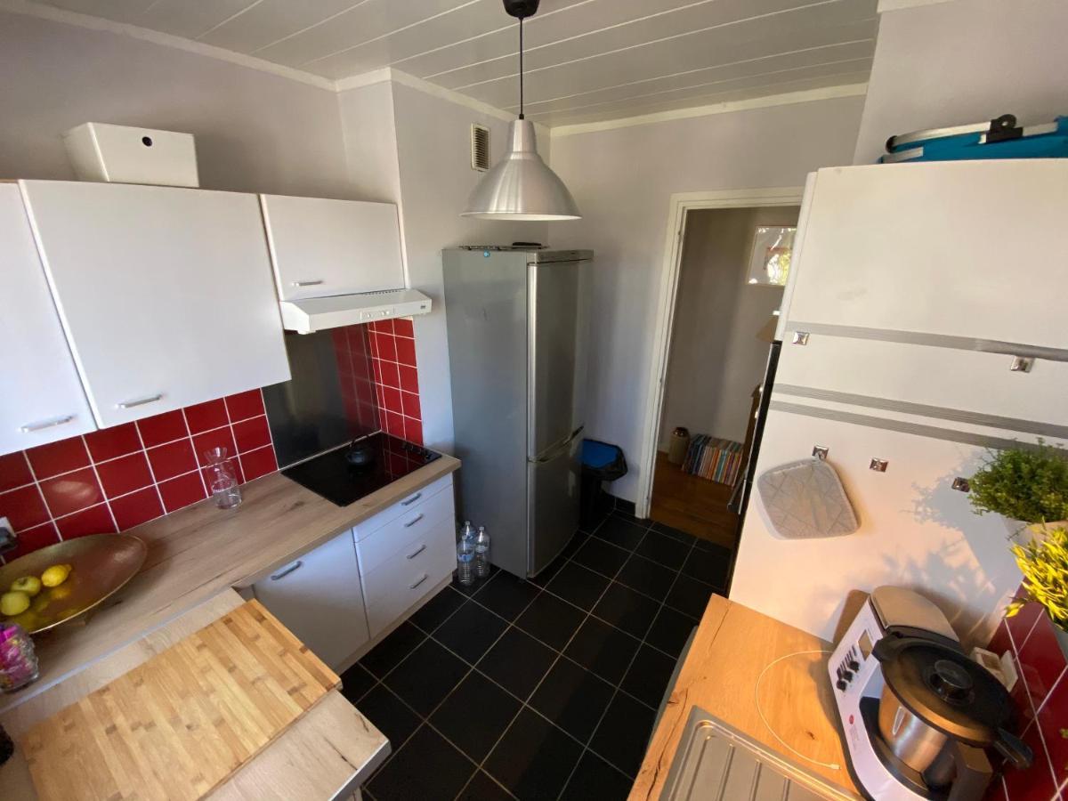 Belle Lumineux Avec Balcon Plein Centre . Appartement *