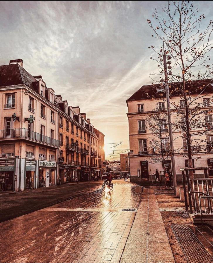 Belle Lumineux Avec Balcon Plein Centre . Caen